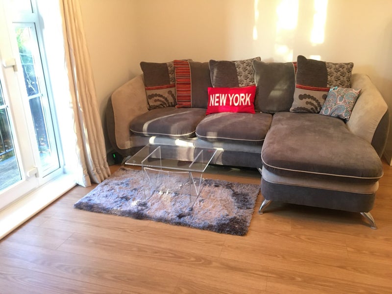 Photo 1: Living and balcony 