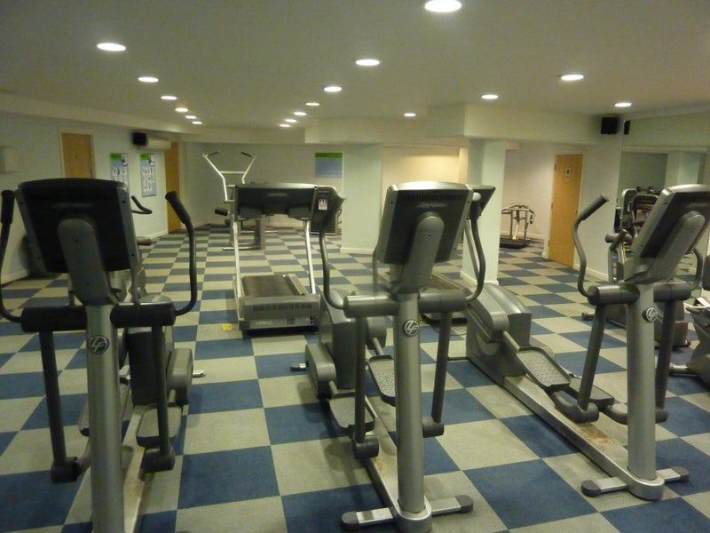 Ensuite Feltham Lovely Tidy Two Weeks Gratis Spareroom