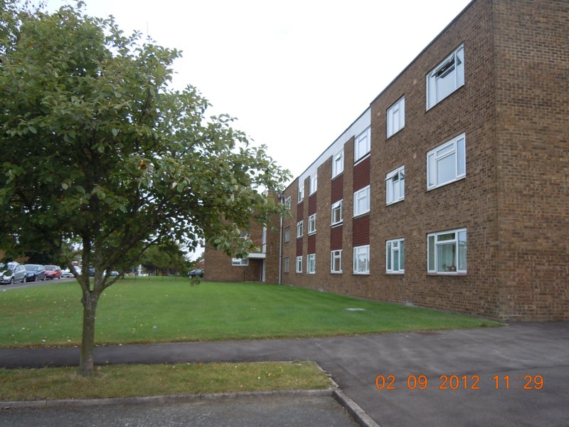 'Studio Apartment Is Situated In Selwyn Court ' Room to Rent from SpareRoom