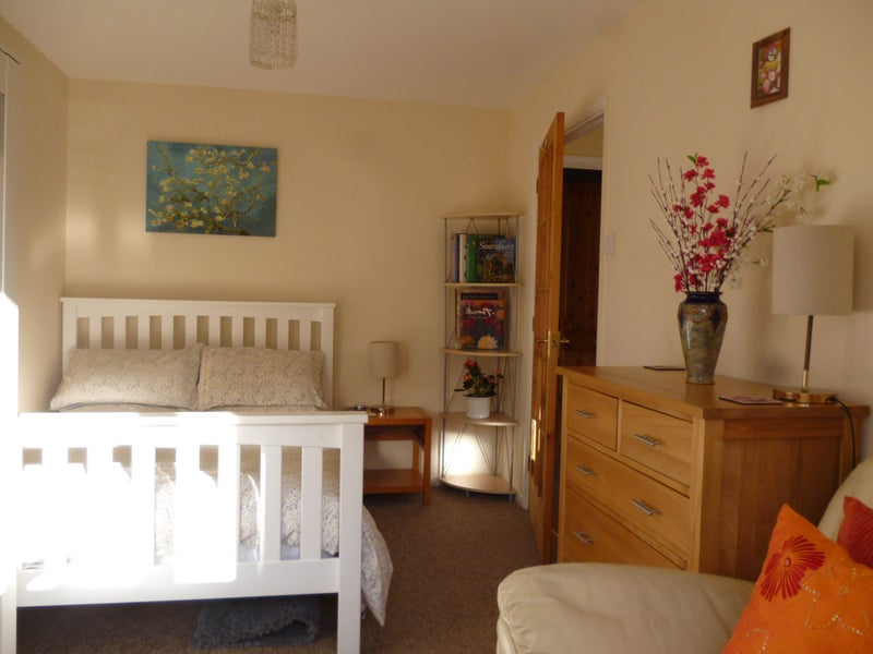 Photo 1: Sunny Double Bedroom