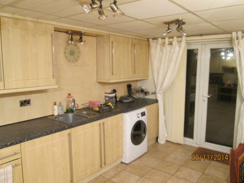 Photo 1: very large kitchen