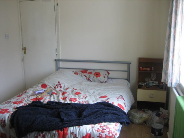 Photo 2: 