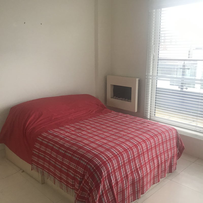 Photo 1: Double Room with excellent storage space/ large wardrobe