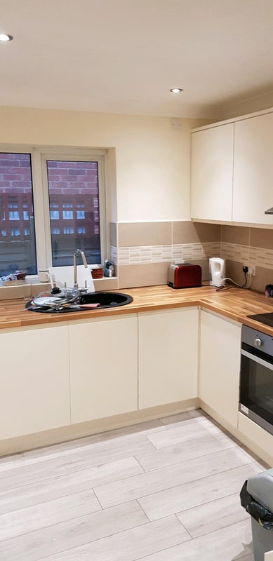 Photo 1: Shared kitchen