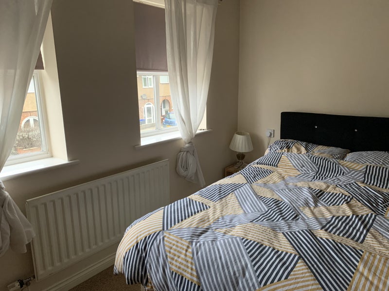 'Clean, welldecorated double rooms in Queens Park.' Room to Rent from