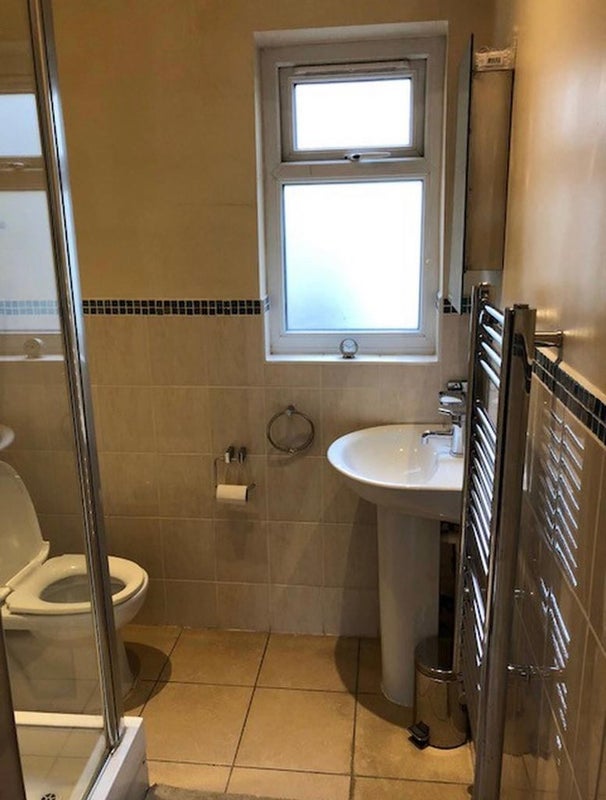 'Studio Flat in Mile End' Room to Rent from SpareRoom