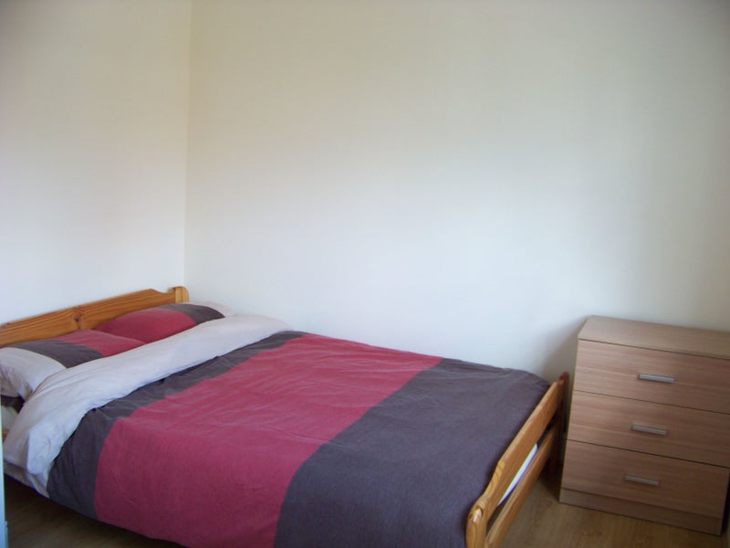 Two Rooms Flat Watford For Rent Two Rooms Flat Watford For Rent