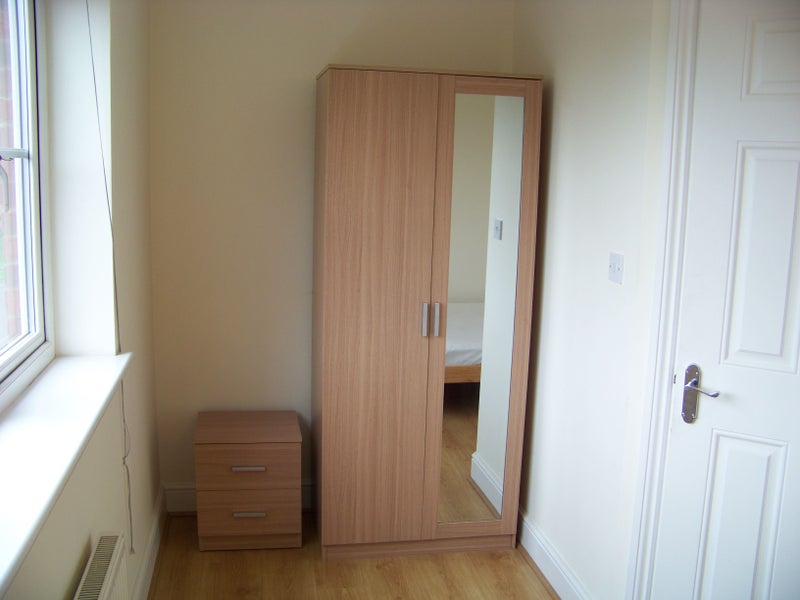 Two Rooms Flat Watford For Rent Two Rooms Flat Watford For Rent