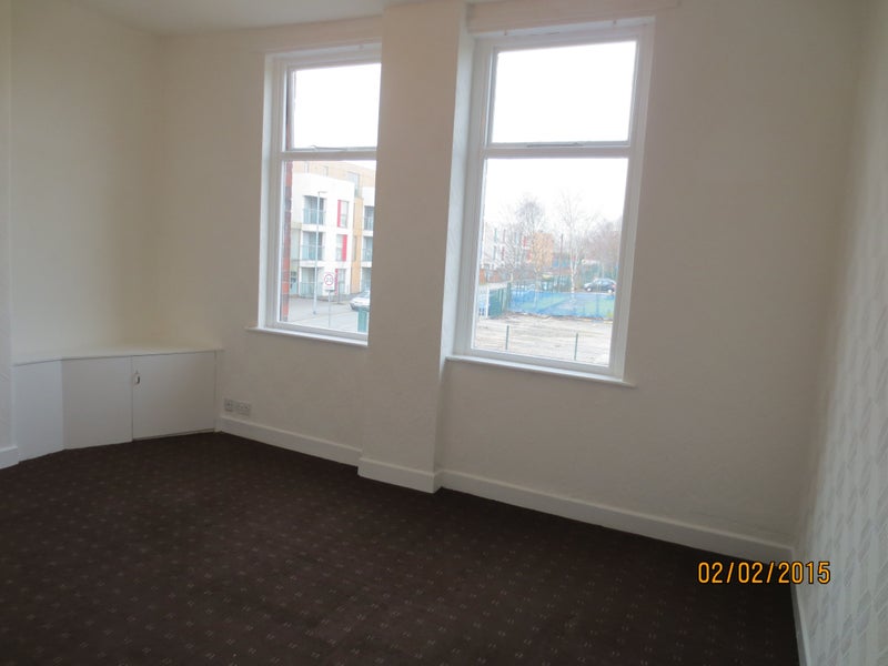 'Fabulous SelfContained 1Bedroom Apartment' Room to Rent from SpareRoom