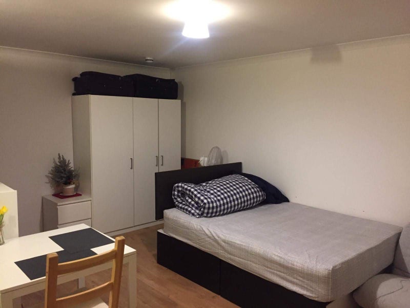 'Studio Flat Maidenhead' Room to Rent from SpareRoom