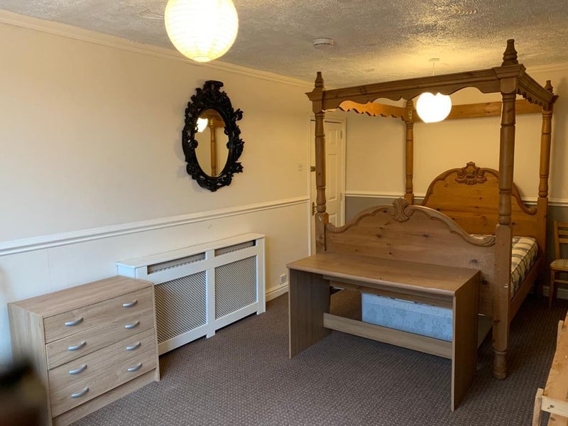 'Coleshill Large Double Room For Rent' Room to Rent from SpareRoom