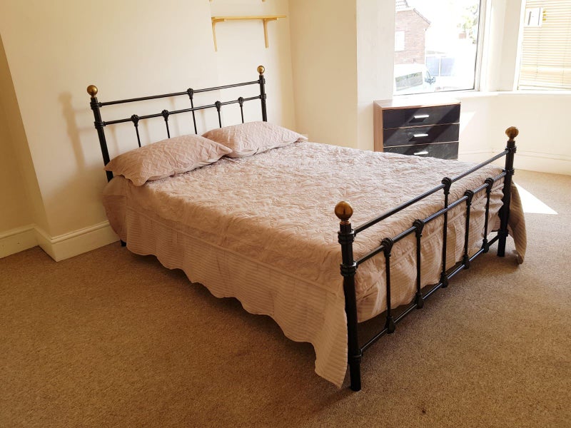 'Furnished double rms near temple meads/citY centre' Room to Rent from