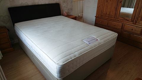 Photo 1: Double room with king size bed