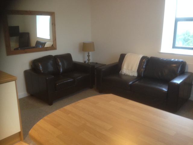 Photo 1: Lovely lounge with windows to two aspects and long views over Hull