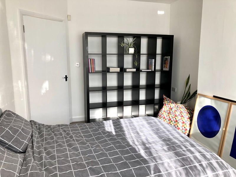 Photo 1: Downstairs double bedroom