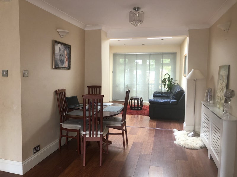 Photo 2: Dining area