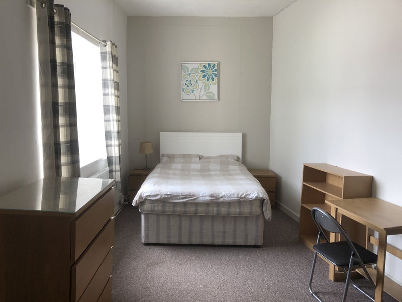 'Property close to Morriston Hospital ' Room to Rent from SpareRoom