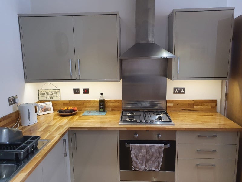 '1 bedroom apartment in Bermondsey including bills ' Room to Rent from