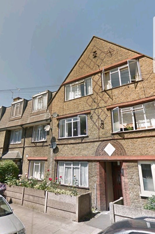 'Large Double Room In Clapham Jct, Free Parking' Room to Rent from