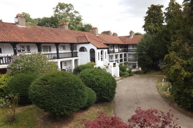 Photo 1: Balcony or Terrace