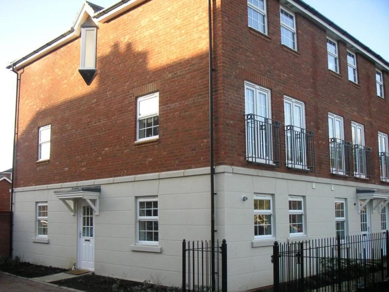 Photo 1: Front of house 
