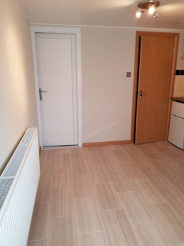 'Annex' Room to Rent from SpareRoom