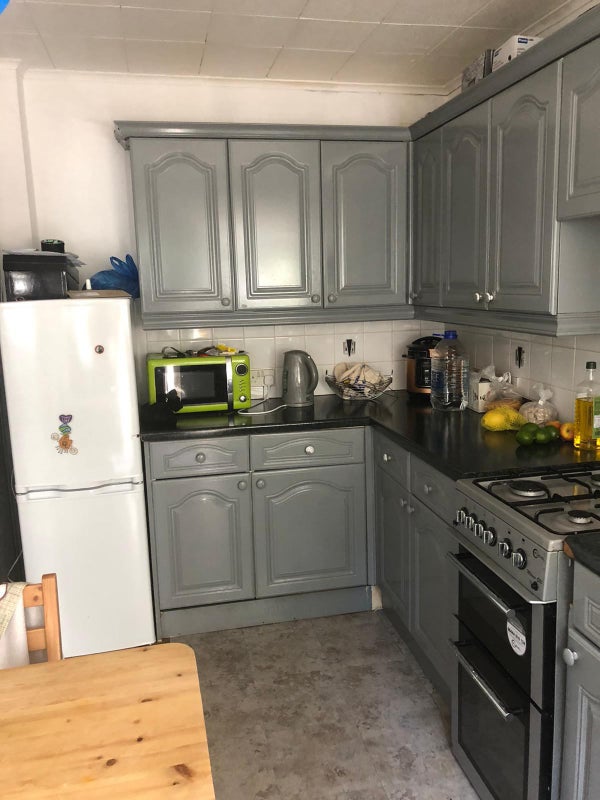 'Chigwell/Hainault Double Room, Close To Amenities.' Room to Rent from