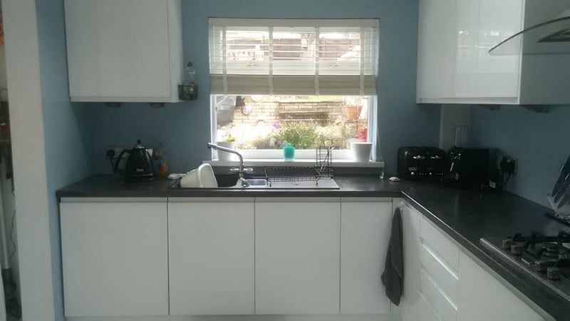 Photo 1: Kitchen