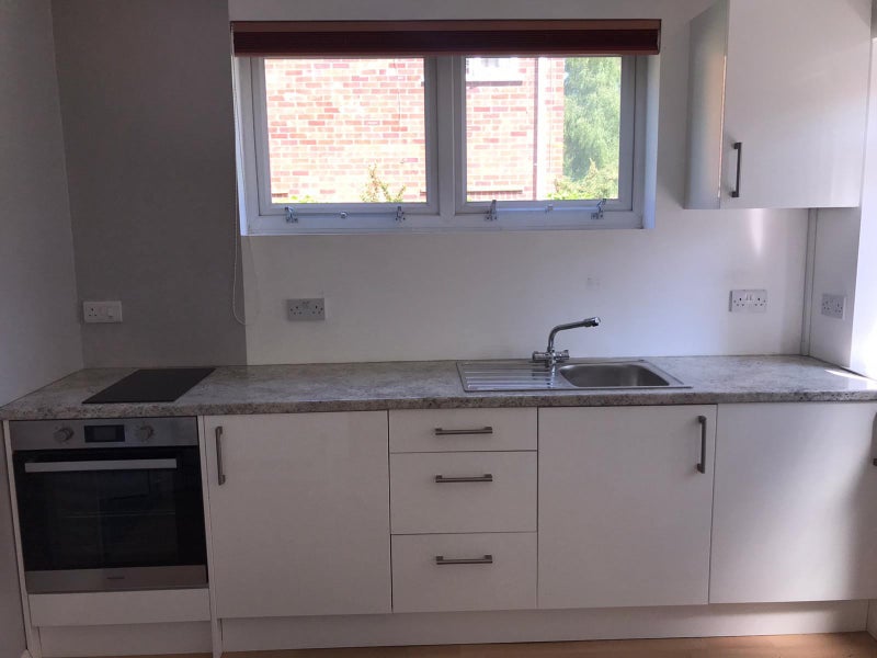 'Spacious Annex for rent in Finchampstead £700pm' Room to Rent from