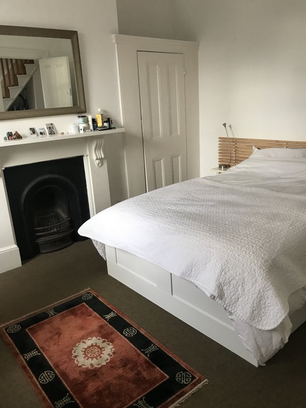 Photo 1: Double bedroom bed