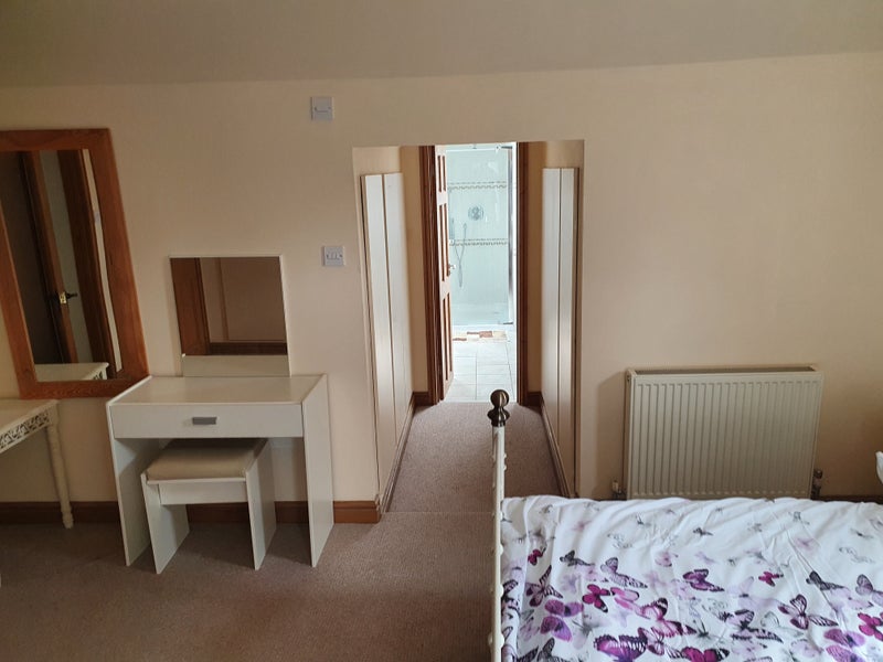 Photo 1: Walk in Wardrobes