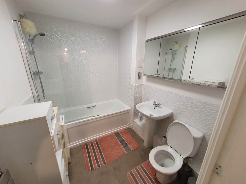 'Double room in Barking/Dagenham with park views ' Room to Rent from