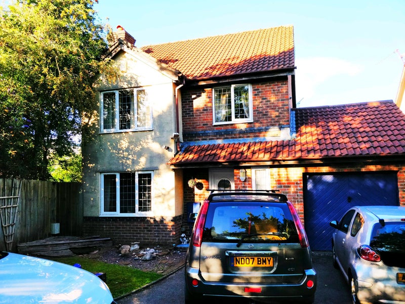 Photo 1: Front of House