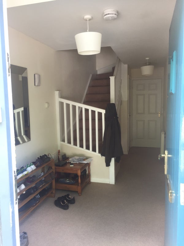 'Professional House Share near GCHQ' Room to Rent from SpareRoom