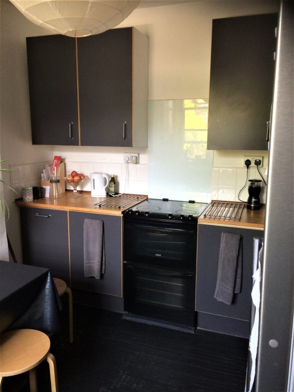 Photo 1: Kitchen/Diner
