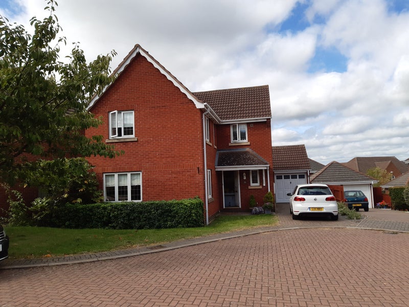 'Double room in a spacious modern House ' Room to Rent from SpareRoom