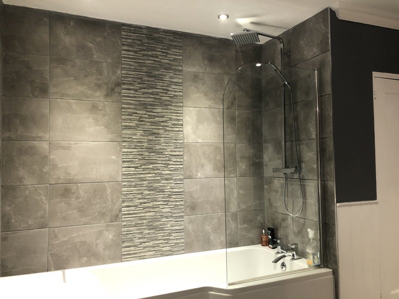 'Superb property Windsor/ Datchet near train stn' Room to Rent from