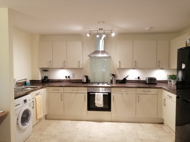 Photo 1: Kitchen