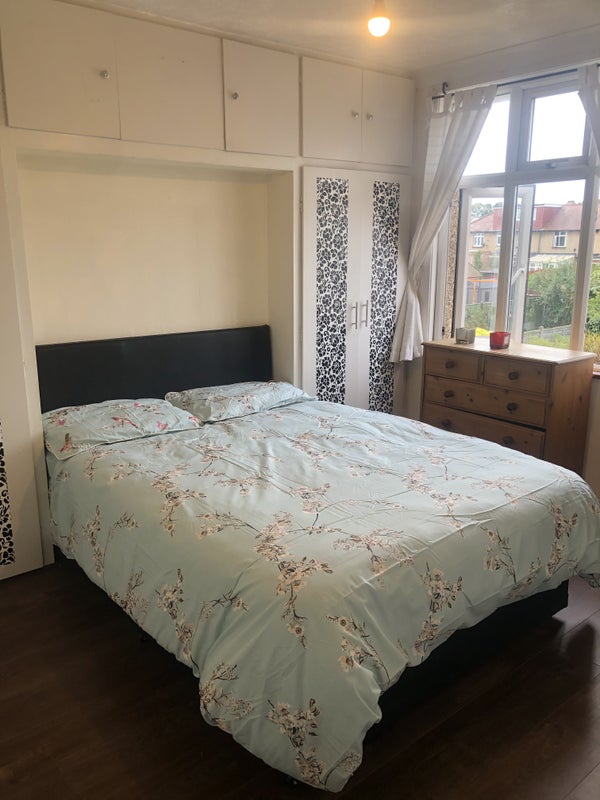 'Fabulous Ensuite Rooms in Feltham' Room to Rent from SpareRoom