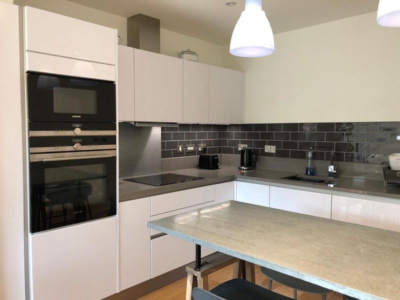 Photo 1: Kitchen