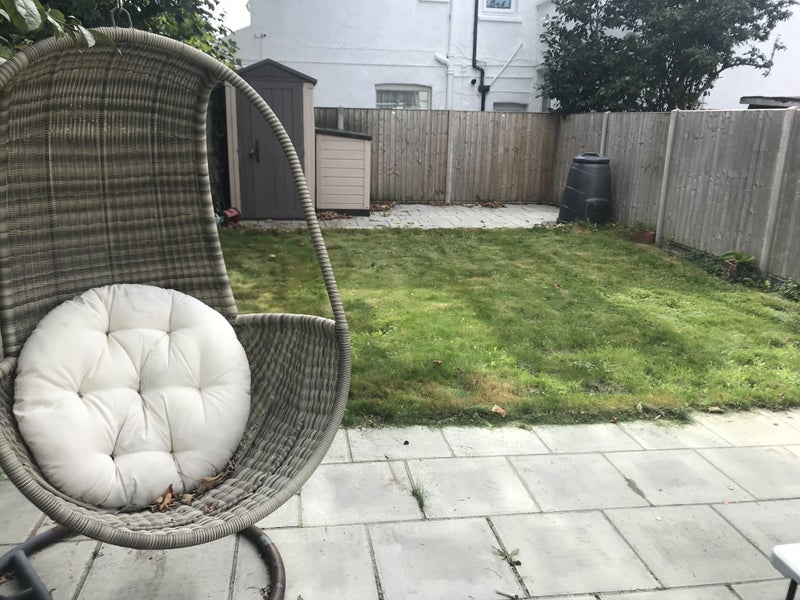 Photo 1: Garden