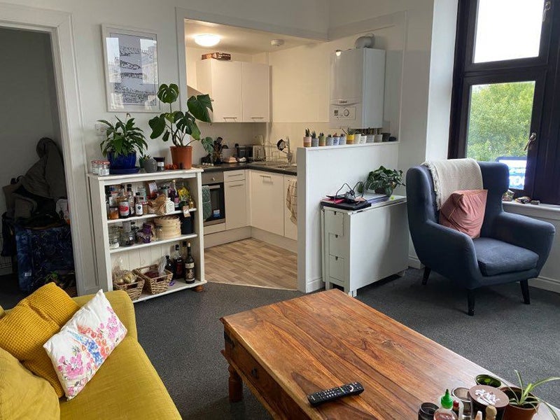 'Glasgow Southside Looking for a flatmate!' Room to Rent from SpareRoom