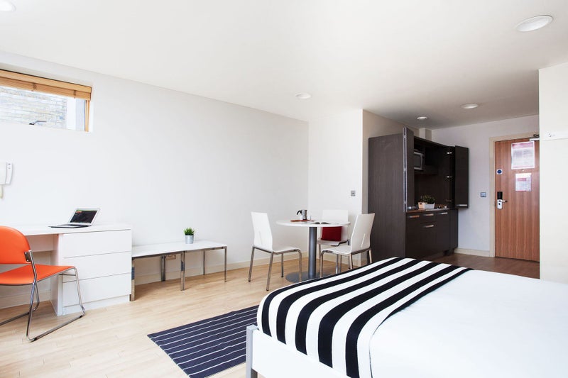 'Student Large Studios in Farringdon' Room to Rent from SpareRoom