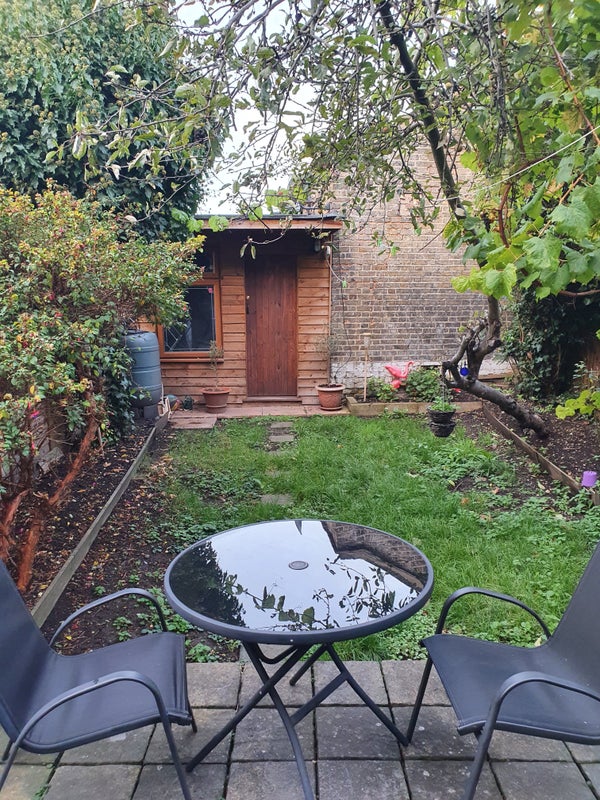 'Cosy Double Room in garden flat in Crouch End ' Room to Rent from
