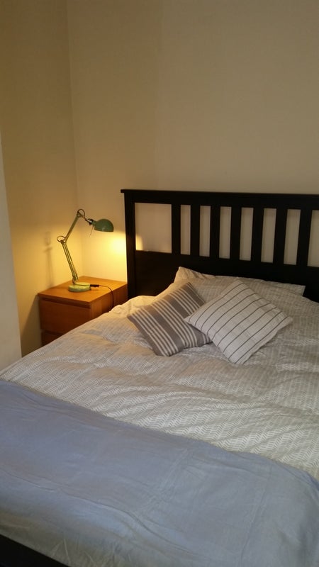 Photo 1: Bedroom 2