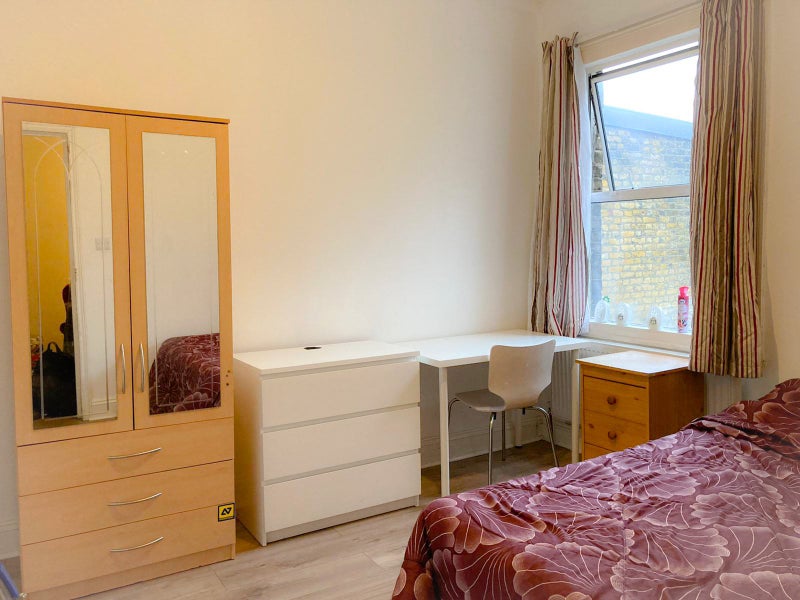 'Spacious Single Room in Tottenham ' Room to Rent from SpareRoom