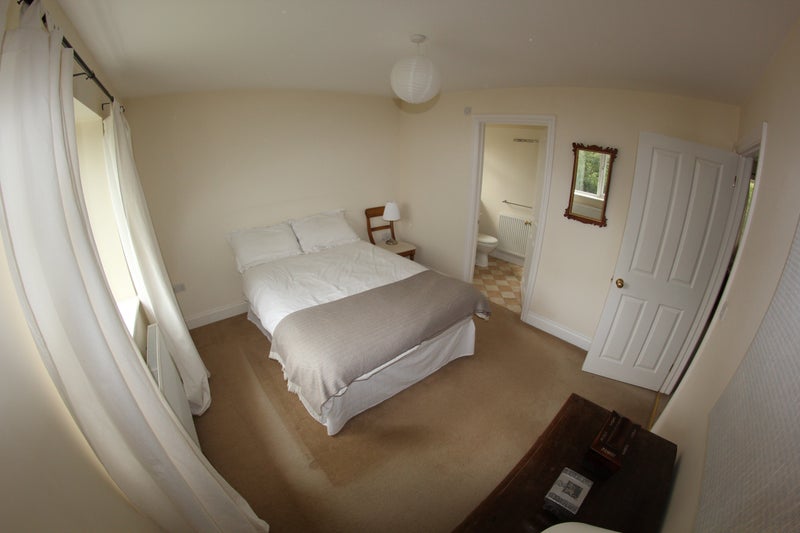 'Flackwell Heath, large,light double room + ensuite' Room to Rent from