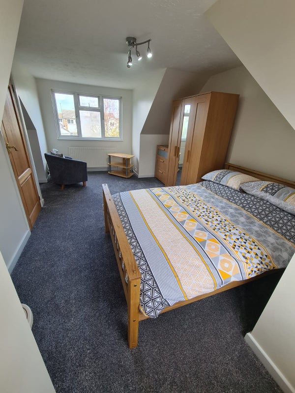 Photo 1: Lodgers room with double bed 