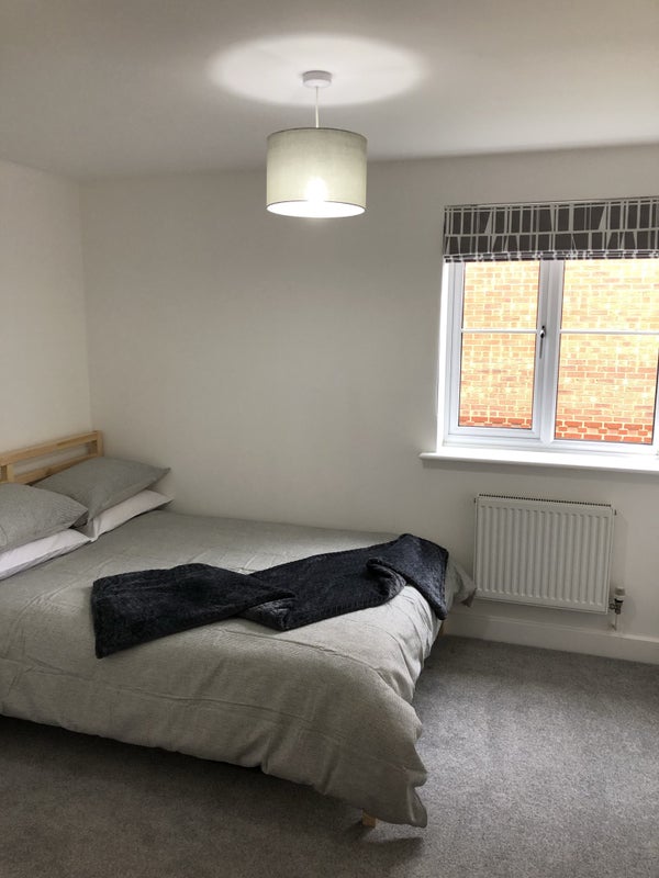 Photo 1: Room (Yours)