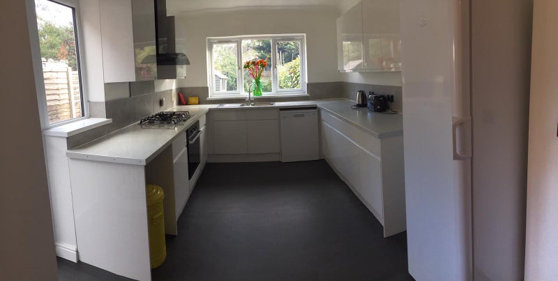 Photo 1: Large kitchen with a dishwasher